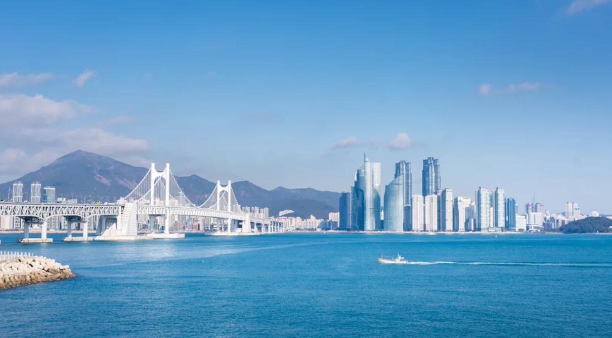 부산광역시 날씨 완벽 가이드(사계절별 옷차림, 준비물, 축제 등)